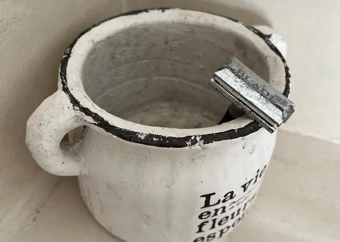 Parostalkinghouse * بوسي لِفاذي