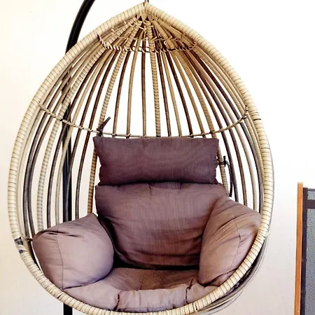 Parostalkinghouse Piso Livadi