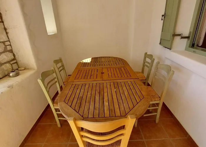 Сasa de vacaciones Parostalkinghouse Piso Livadi