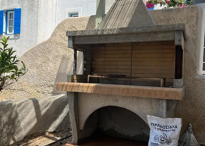 Сasa de vacaciones Parostalkinghouse Piso Livadi